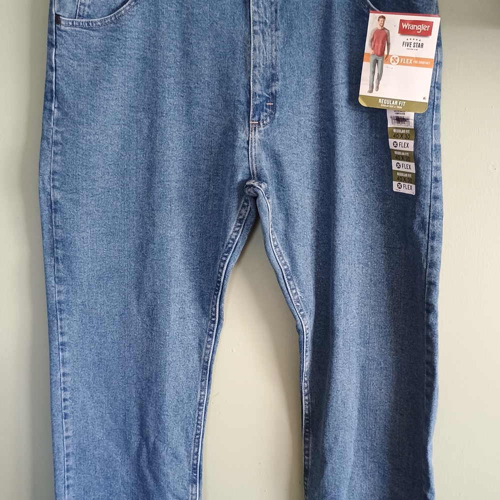 Wrangler Blue Relaxed Fit Jeans Classic Style